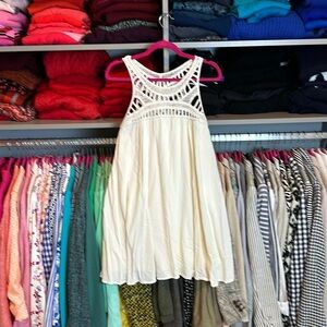 Purple Snow ivory sleeveless crocheted dress size XS